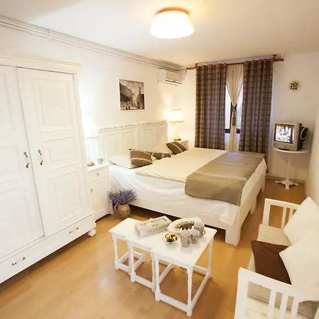 135 Apartment *