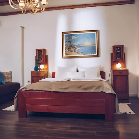 135 Apartment *