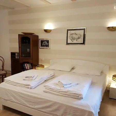 Apartment 135